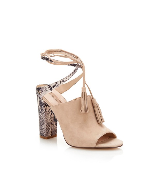 les chaussures guess